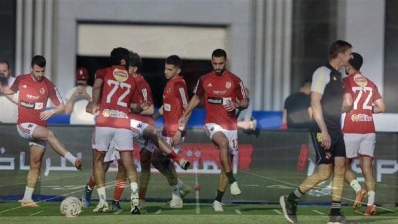 سر استبعاد نجم الأهلي من المشاركة في المباريات.. التفاصيل عند كولر