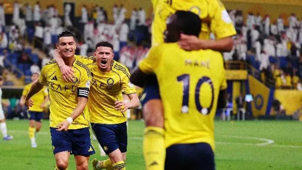 بطولات عربية